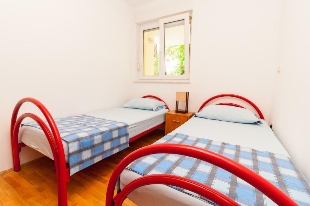 • Lungomare Beach Apartment Pula • Eksteriør billede